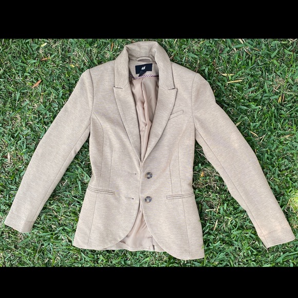 Women’s H&M Blazer Excellent Condition - Picture 1 of 4